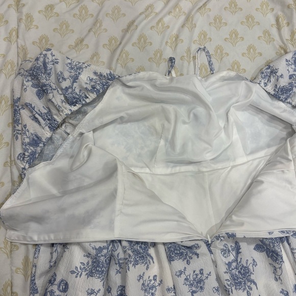 CIDER Blue Toile Floral Puff Sleeve Mini Dress - Picture 9 of 10